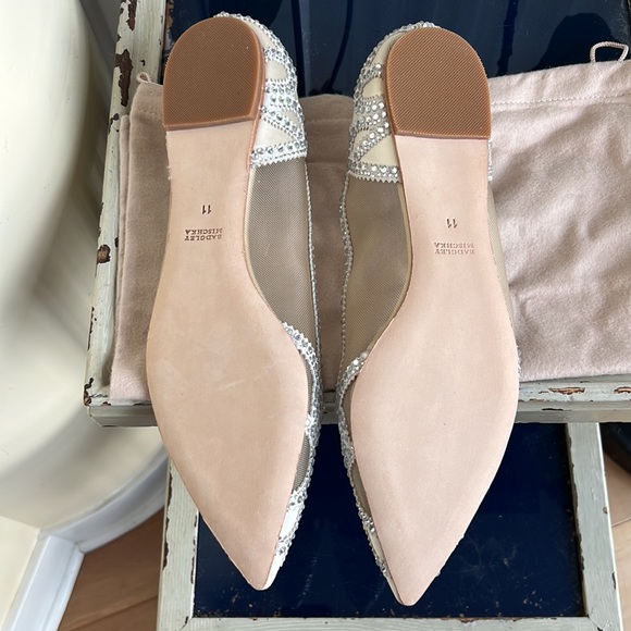 Brand New Badgley Mischka Gigi Ballet Flat IVORY - Picture 12 of 17
